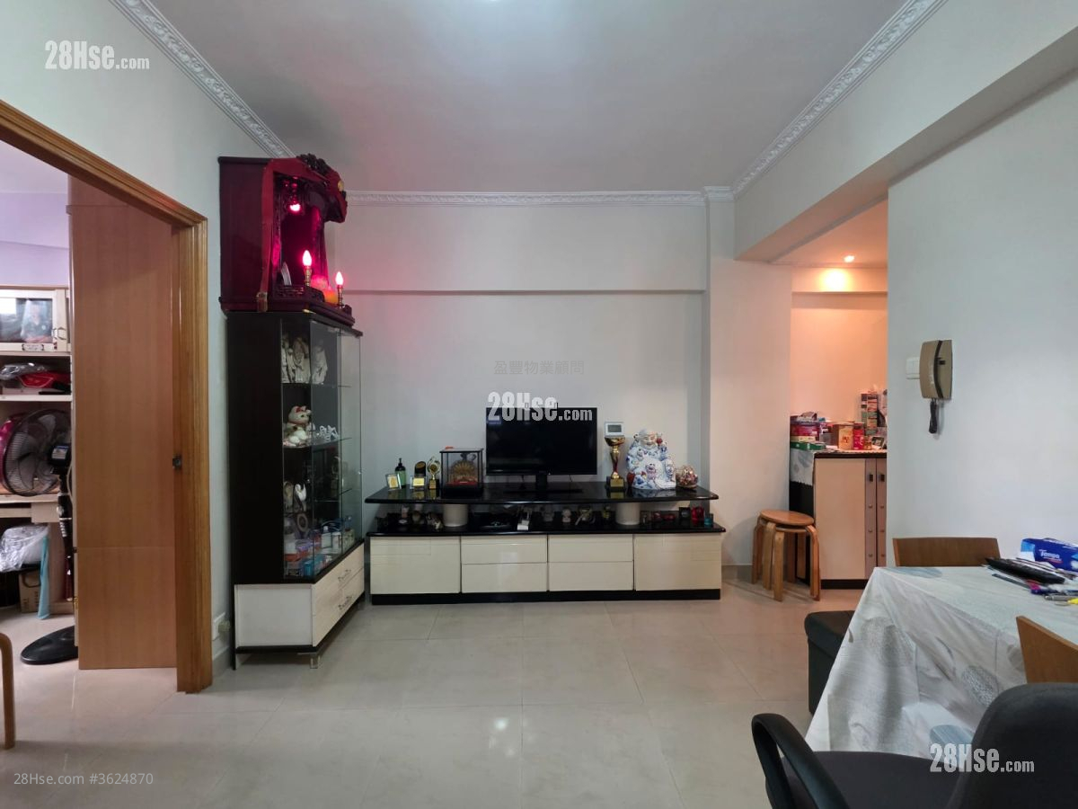 廳: 宜安大廈 售盤 3 房 , 1 浴室 621 平方呎 廳: 宜安大廈 售盤 3 房 , 1 浴室 621 平方呎