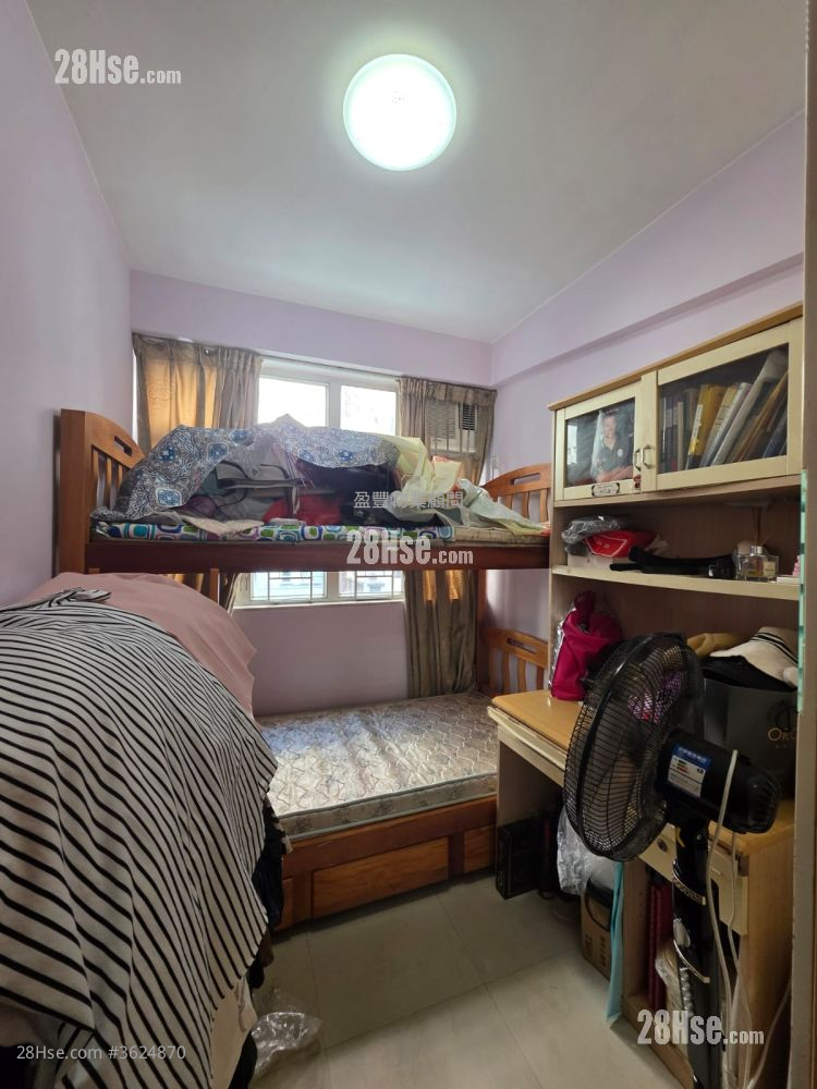 睡房 2: 宜安大廈 售盤 3 房 , 1 浴室 621 平方呎 睡房 2: 宜安大廈 售盤 3 房 , 1 浴室 621 平方呎