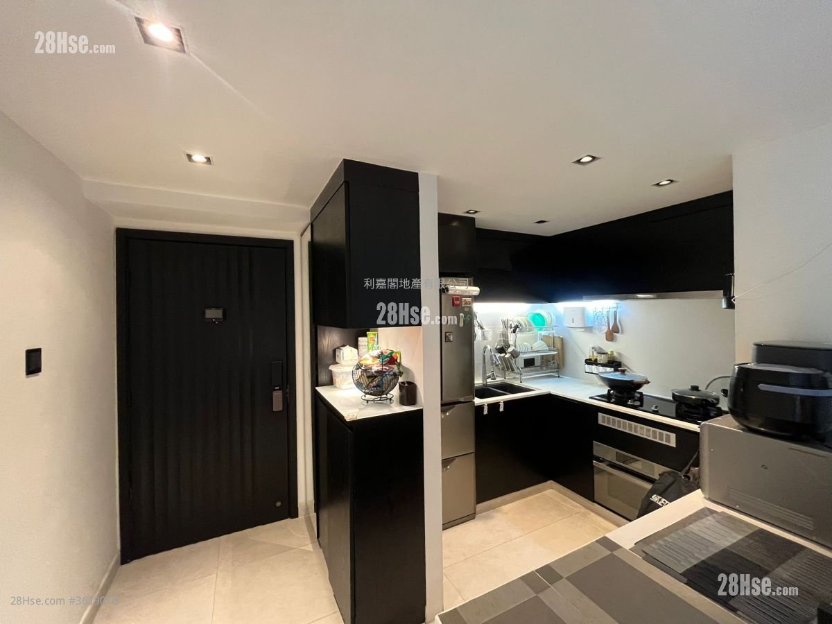 Bayview Garden Sell 3 Bedrooms , 2 Bathrooms 691 ft²