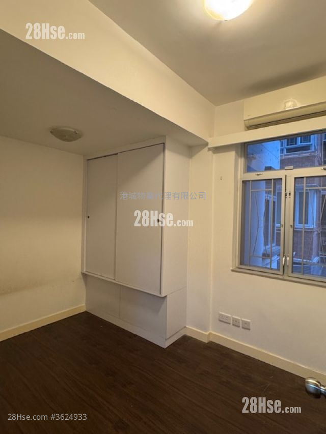 5-7 Ho Man Tin Street Rental 3 Bedrooms , 2 Bathrooms 955 ft² 5-7 Ho Man Tin Street Rental 3 Bedrooms , 2 Bathrooms 955 ft²