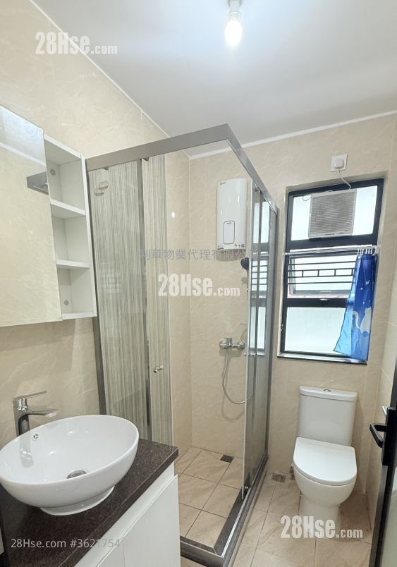 Village Rental Studio , 1 Bathroom 350 ft² Village Rental Studio , 1 Bathroom 350 ft²