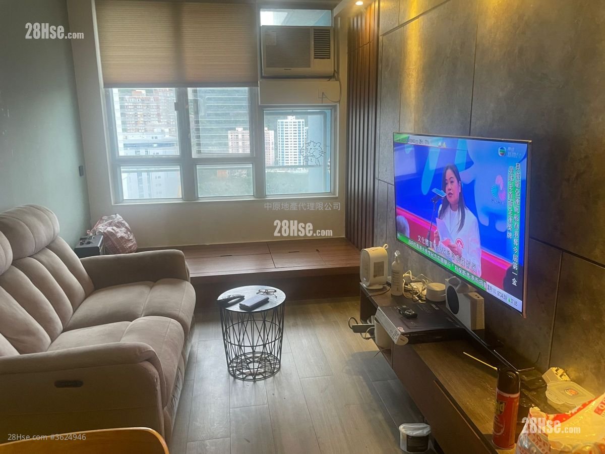 Yuk Wo Court Sell 2 Bedrooms , 1 Bathroom 454 ft²