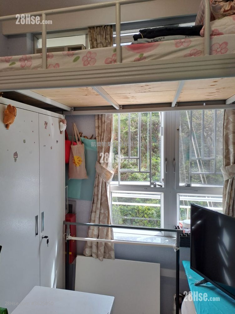 Kwun Tak Court Sell 2 Bedrooms , 1 Bathroom 483 ft² Kwun Tak Court Sell 2 Bedrooms , 1 Bathroom 483 ft²