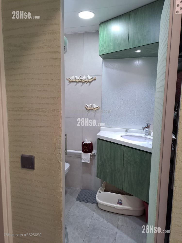 Kwun Tak Court Sell 2 Bedrooms , 1 Bathroom 483 ft² Kwun Tak Court Sell 2 Bedrooms , 1 Bathroom 483 ft²