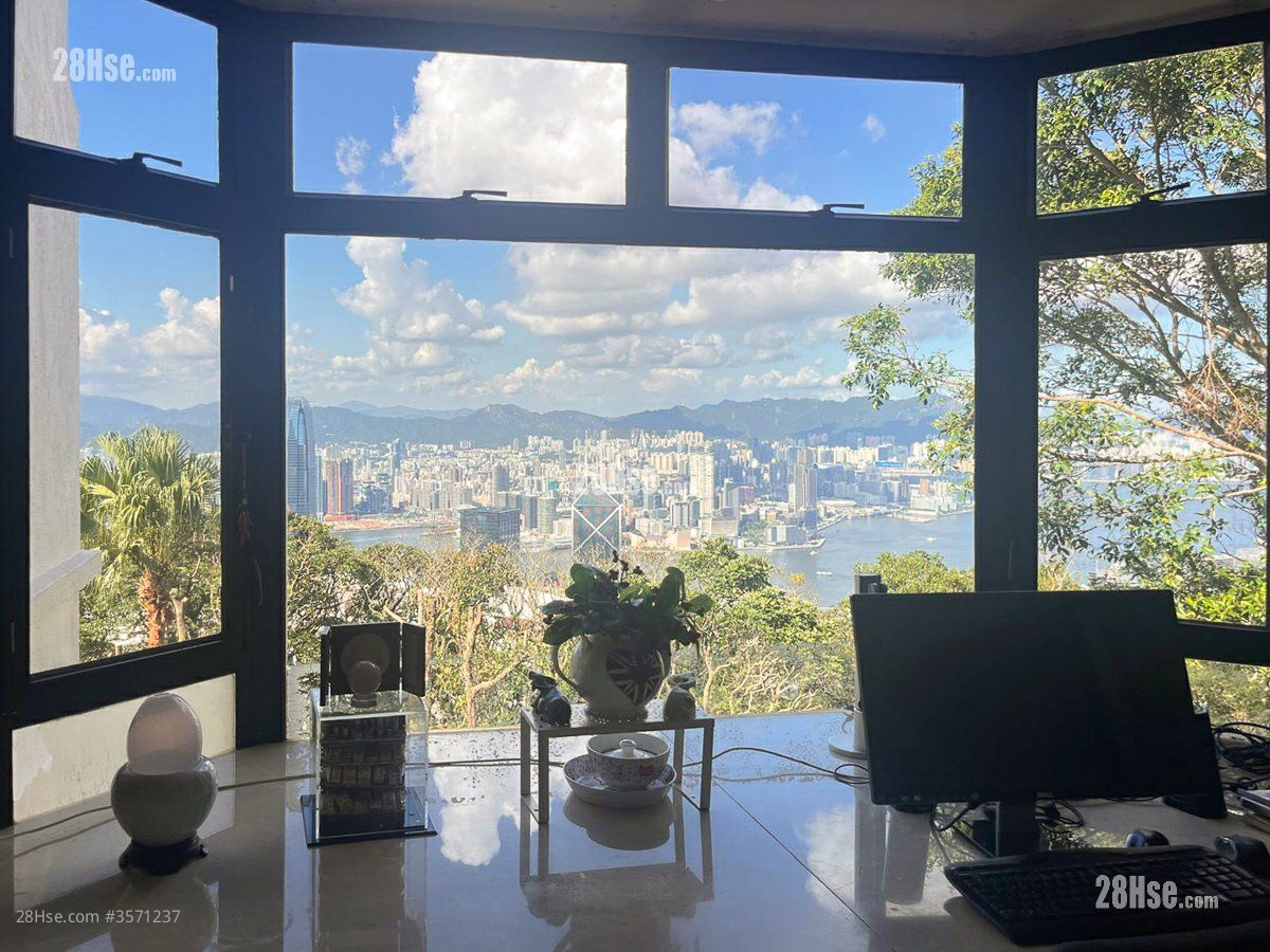 Severn Hill Sell 4 Bedrooms , 4 Bathrooms 2,431 ft²