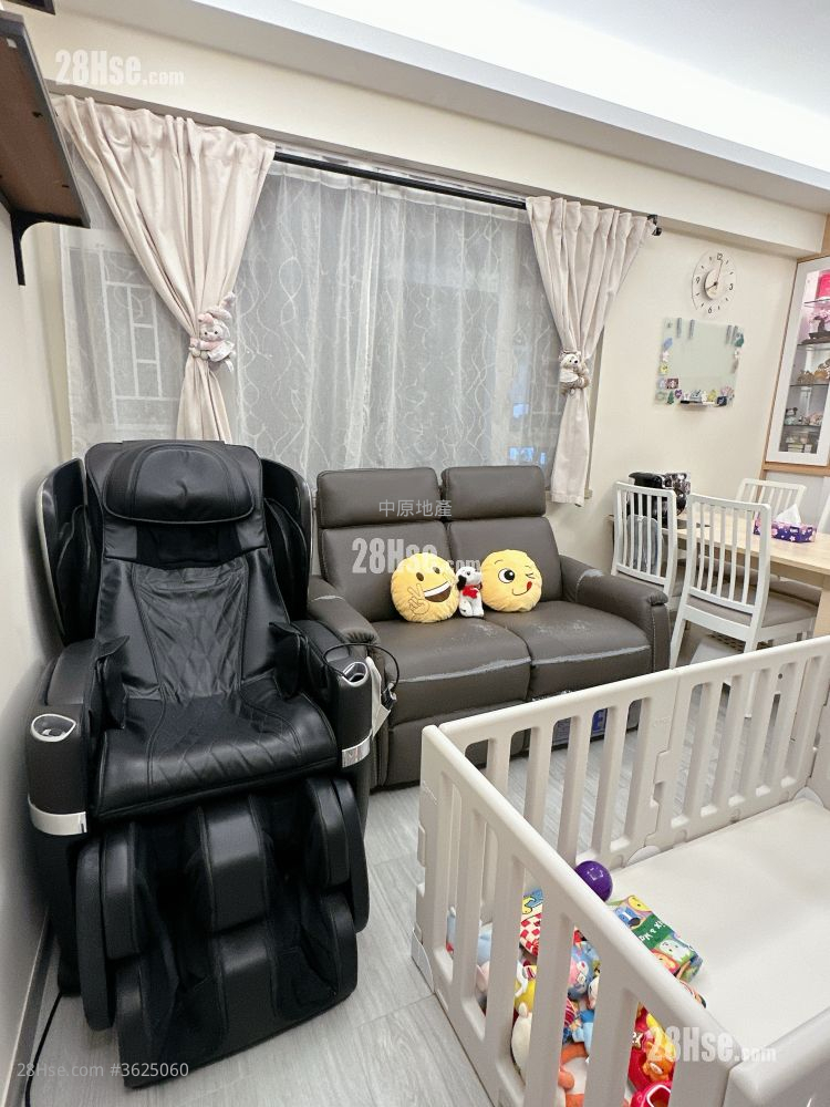 金輝花園 售盤 3 房 502 平方呎 金輝花園 售盤 3 房 502 平方呎