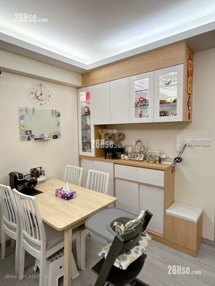 金輝花園 售盤 3 房 502 平方呎 金輝花園 售盤 3 房 502 平方呎