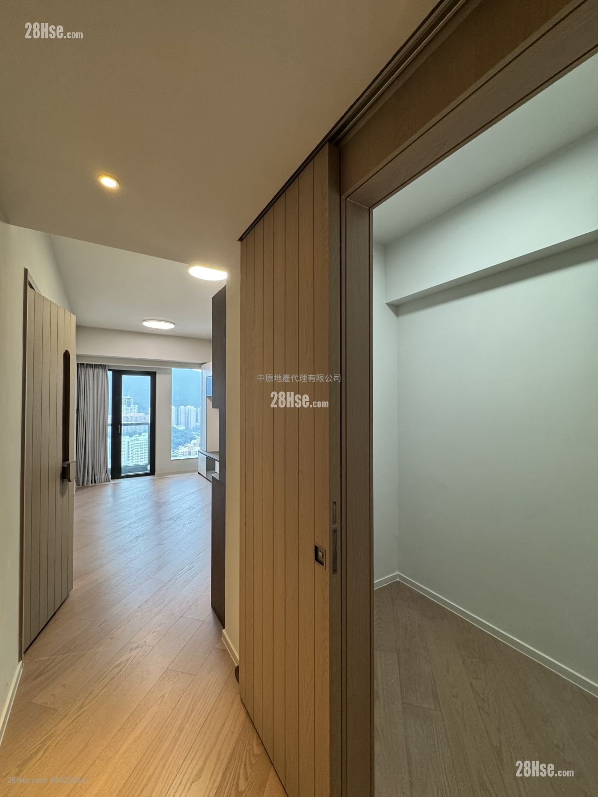 柏傲莊 租盤 3 房 , 2 浴室 632 平方呎 柏傲莊 租盤 3 房 , 2 浴室 632 平方呎