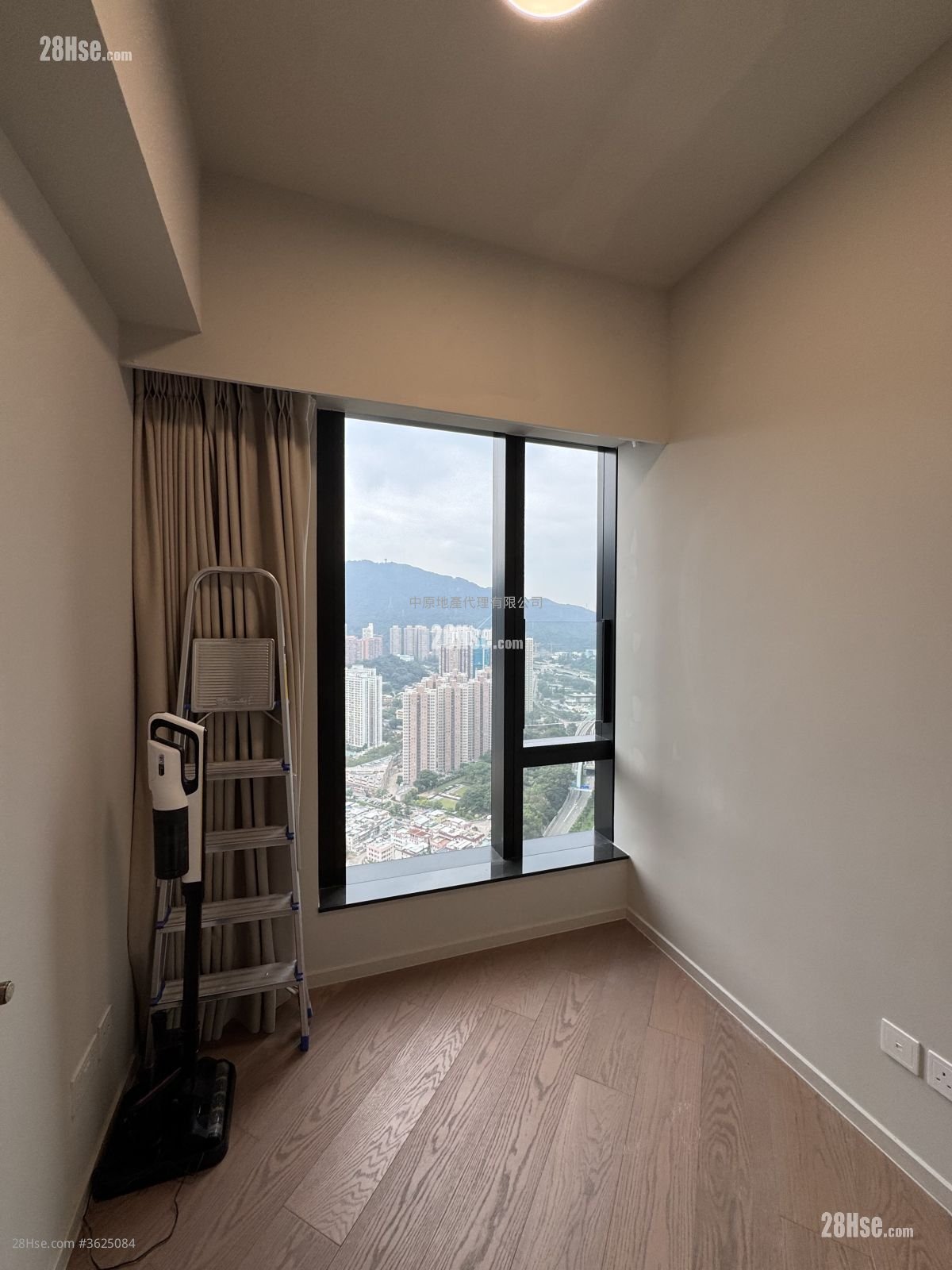 柏傲莊 租盤 3 房 , 2 浴室 632 平方呎 柏傲莊 租盤 3 房 , 2 浴室 632 平方呎