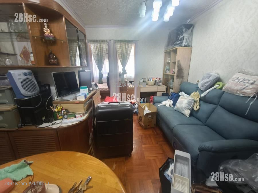 Kwong Yuen Estate Sell 2 Bedrooms , 1 Bathroom 376 ft² Kwong Yuen Estate Sell 2 Bedrooms , 1 Bathroom 376 ft²