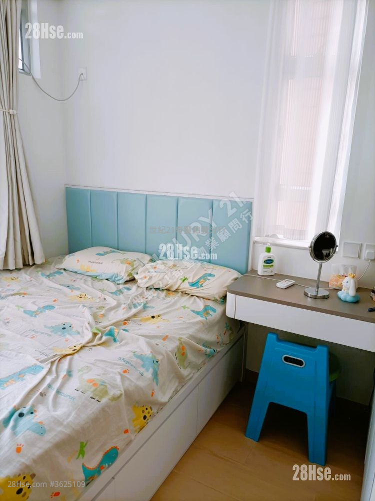 Kam Chun Court Sell 2 Bedrooms , 1 Bathroom 384 ft² Kam Chun Court Sell 2 Bedrooms , 1 Bathroom 384 ft²