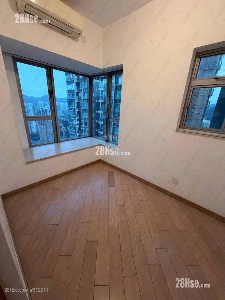 Century Gateway Sell 2 Bedrooms 475 ft²