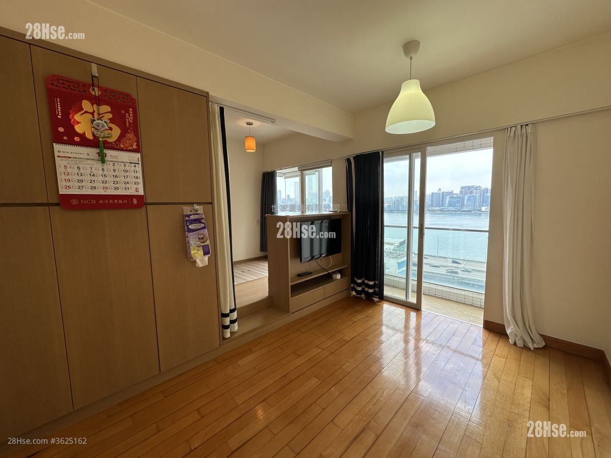 The Harbourside Rental Studio , 1 Bathroom 326 ft²