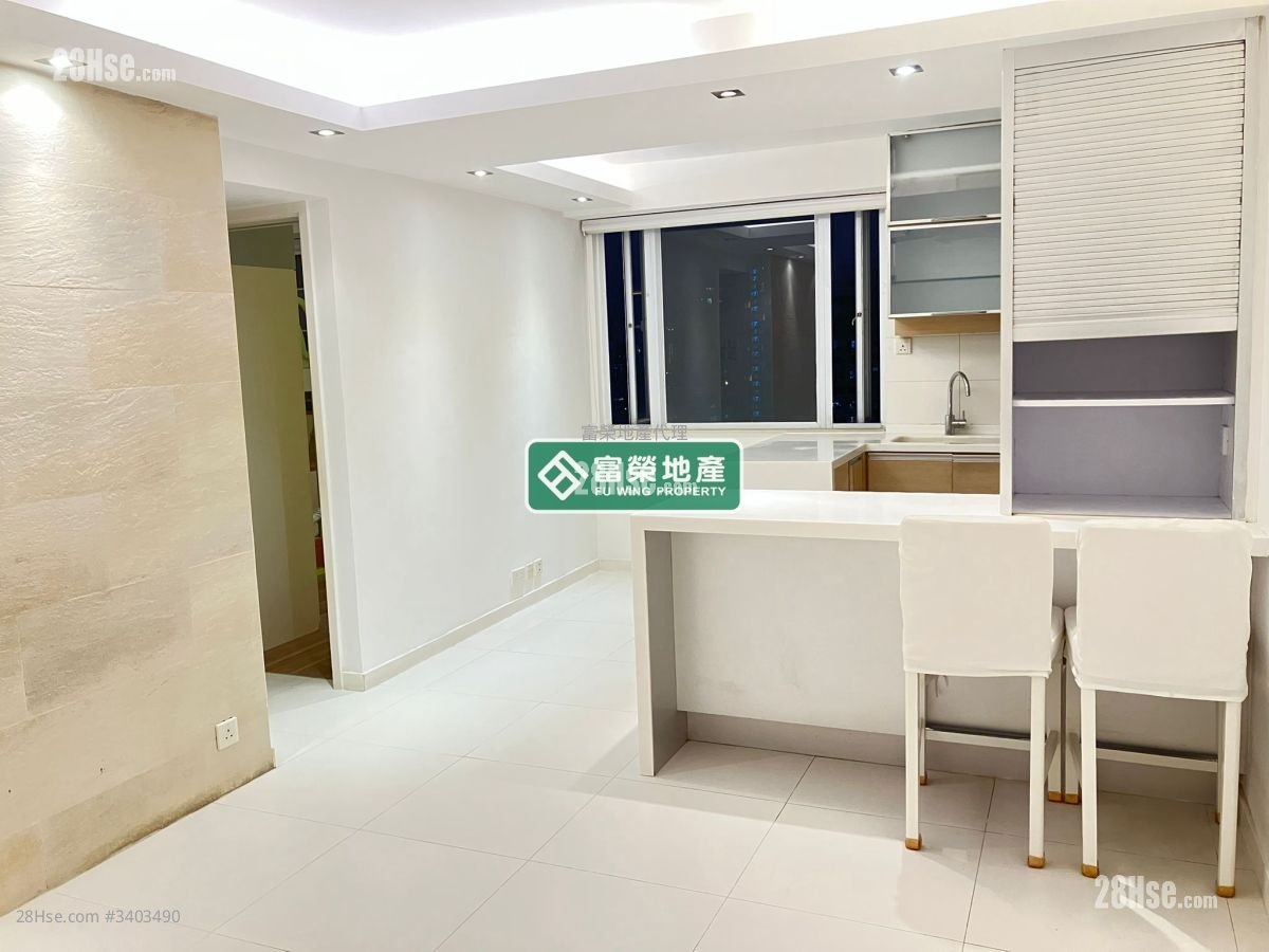 怡景大廈 售盤 2 房 , 1 浴室 465 平方呎