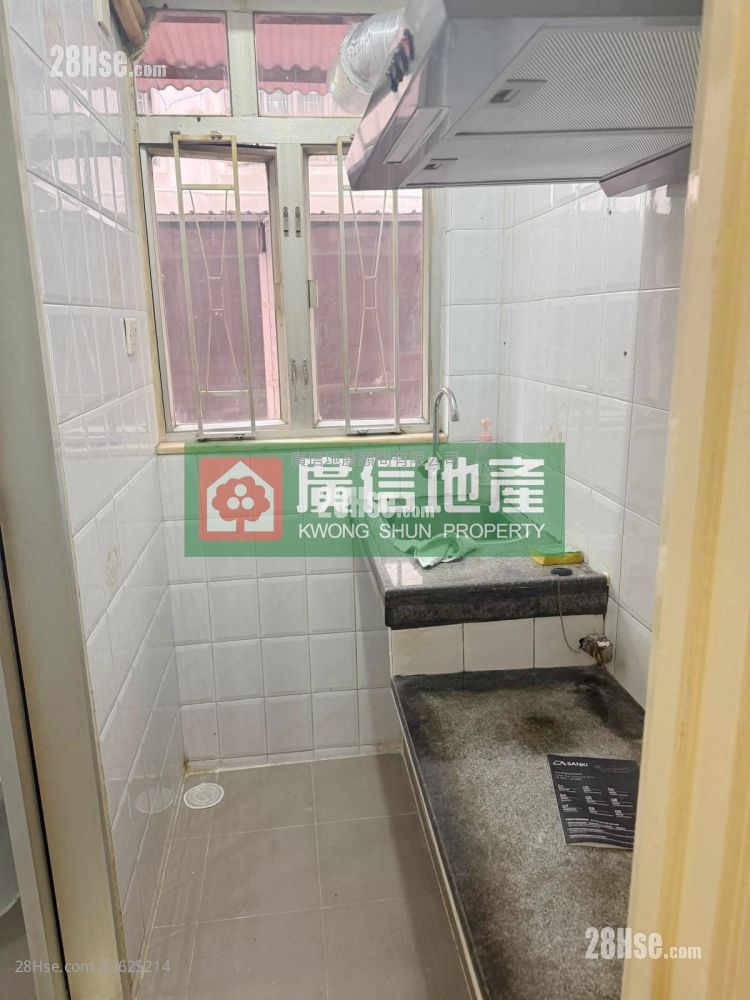 Lai Tong Building Rental 2 Bedrooms , 1 Bathroom 304 ft² Lai Tong Building Rental 2 Bedrooms , 1 Bathroom 304 ft²