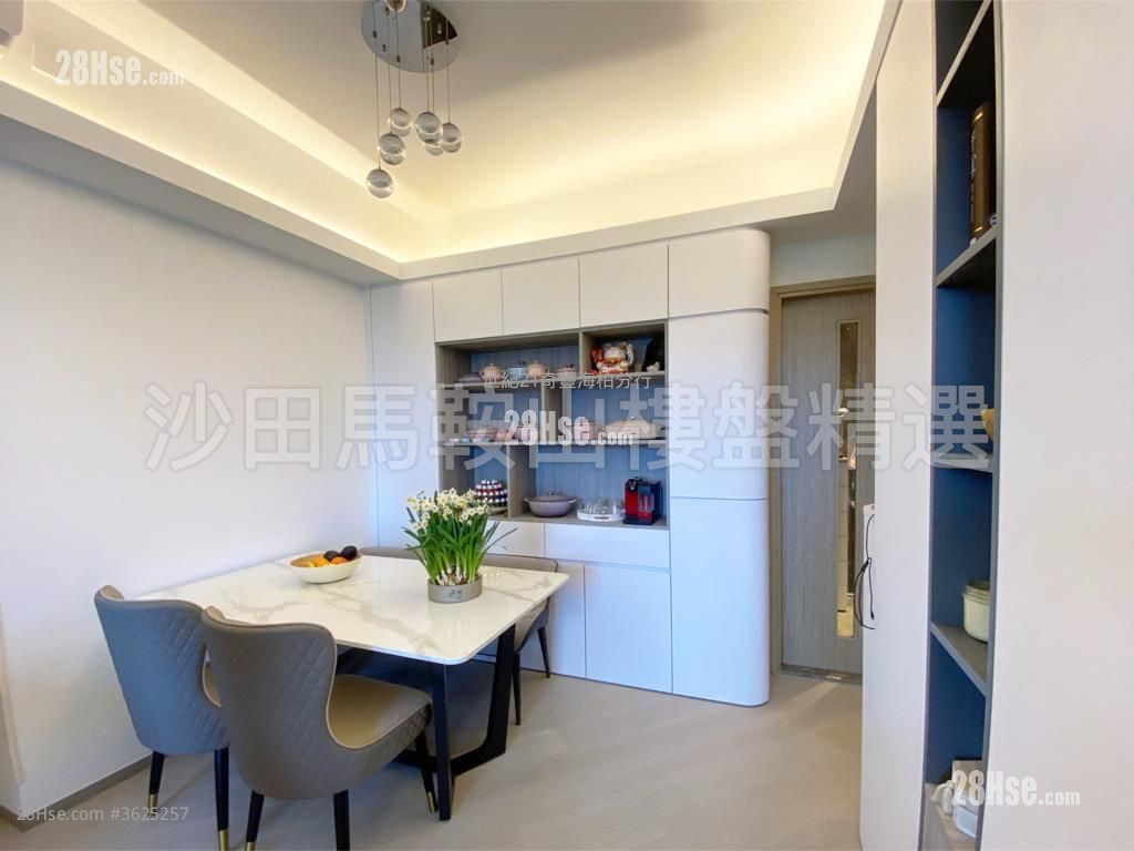 泓碧 租盤 3 房 , 3 浴室 869 平方呎 泓碧 租盤 3 房 , 3 浴室 869 平方呎