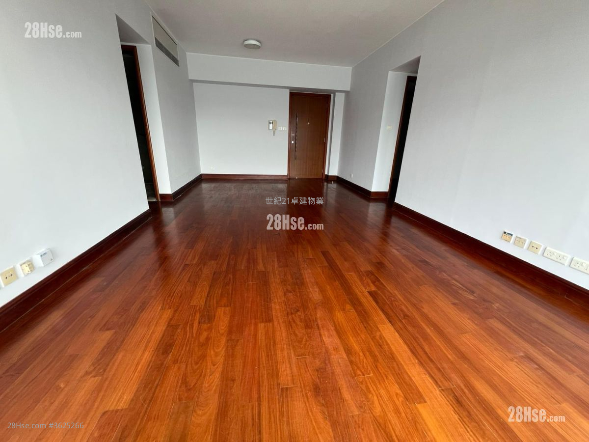 君臨天下 租盤 3 房 , 2 浴室 1,049 平方呎