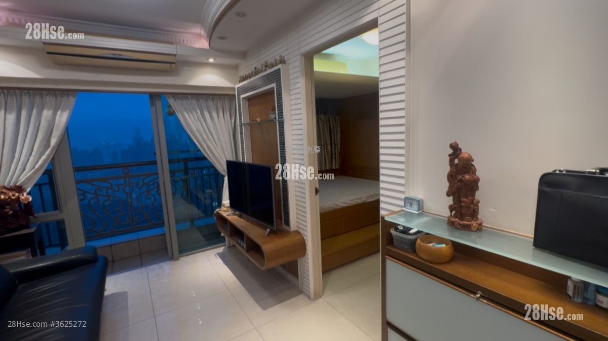 Hampton Place Sell 2 Bedrooms , 1 Bathroom 451 ft²