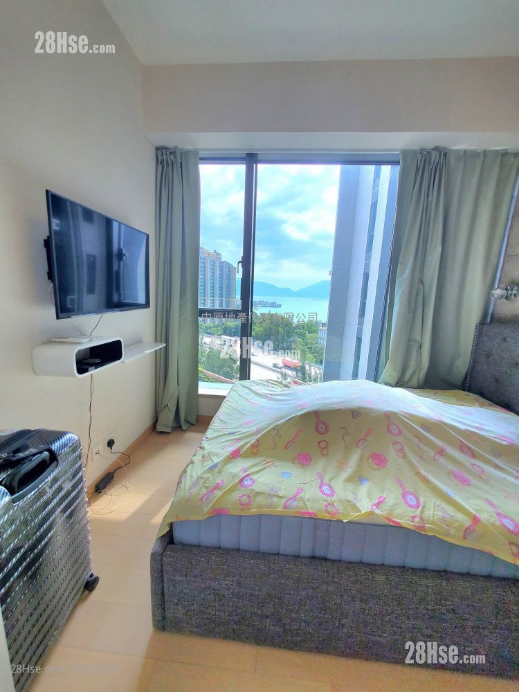 The Bloomsway Sell 3 Bedrooms 891 ft² The Bloomsway Sell 3 Bedrooms 891 ft²