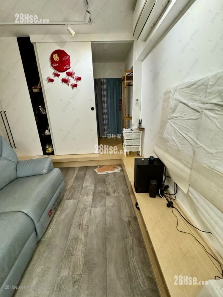 Ping Yan Court Sell 2 Bedrooms 376 ft²