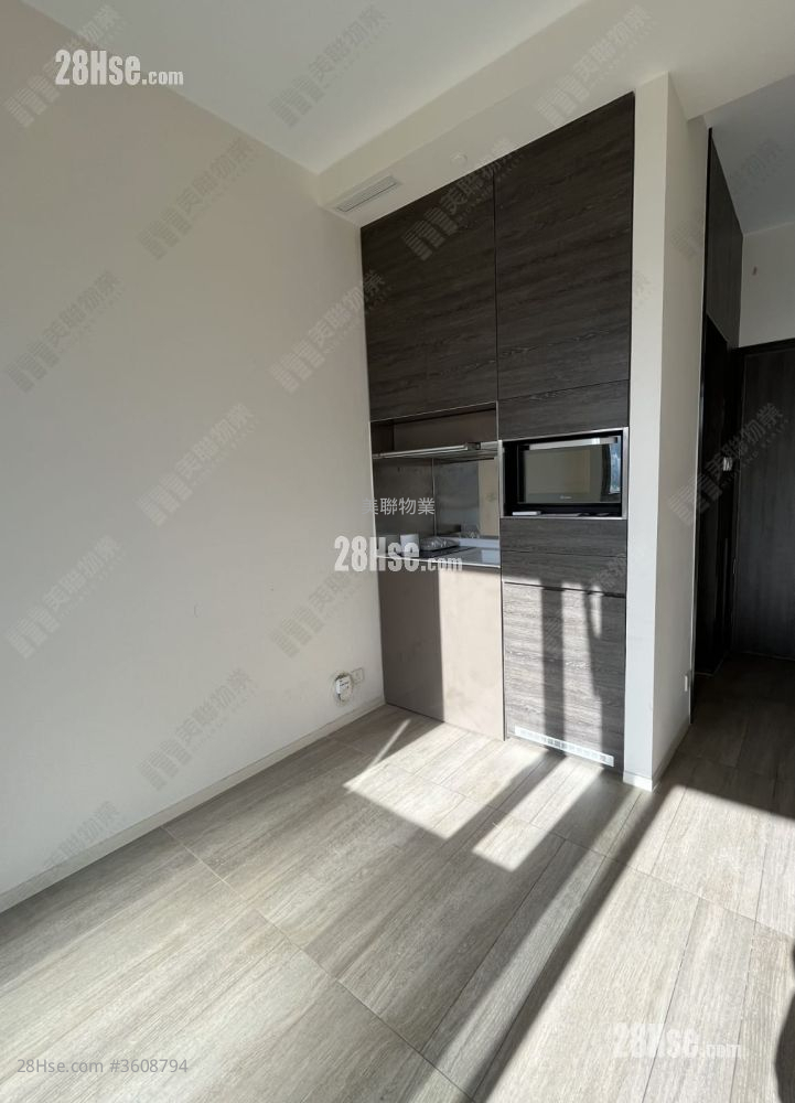 T Plus Sell 169 ft²