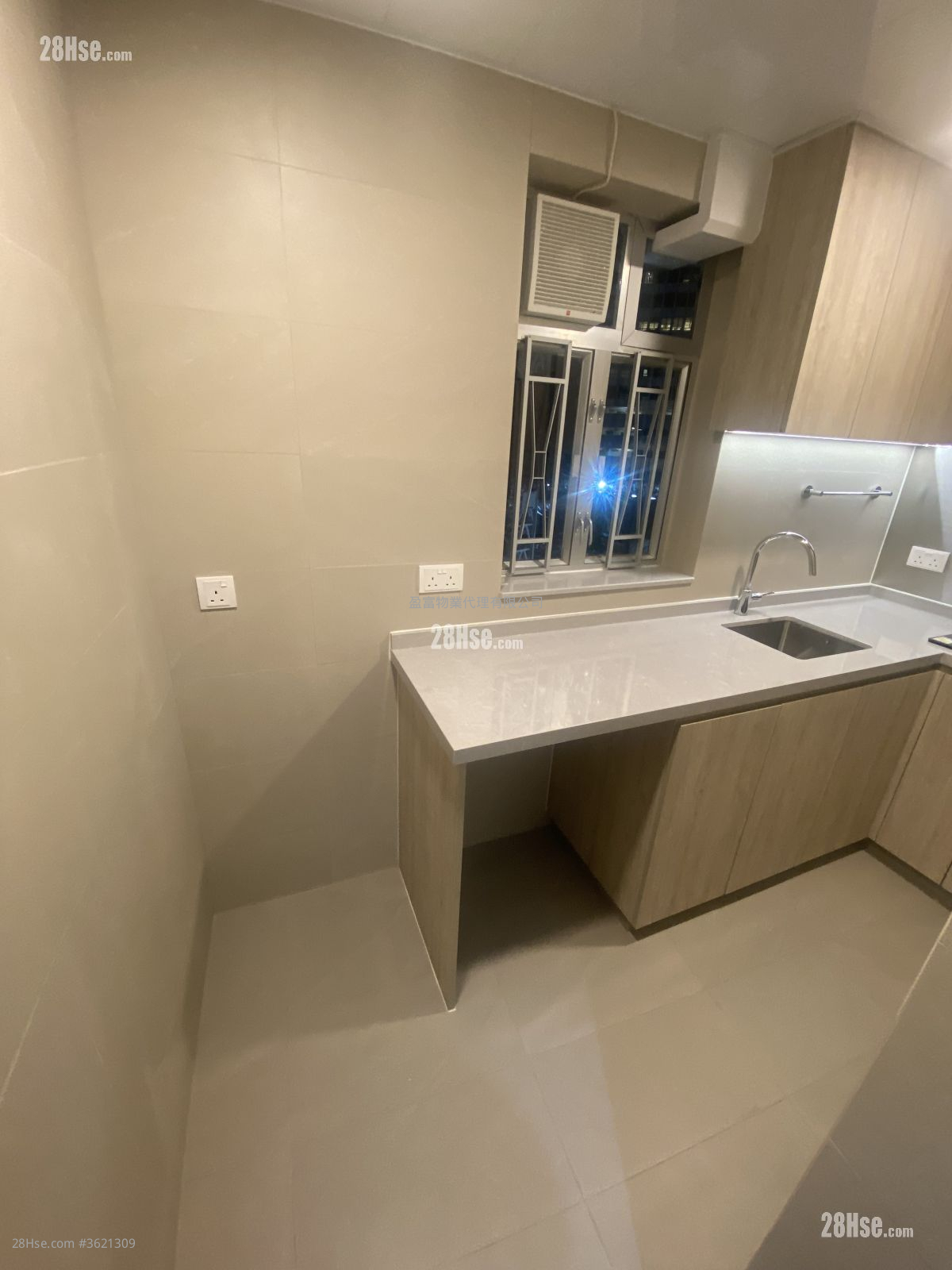 Wing Cheung Mansion Rental 1 Bedroom , 1 Bathroom 499 ft² Wing Cheung Mansion Rental 1 Bedroom , 1 Bathroom 499 ft²