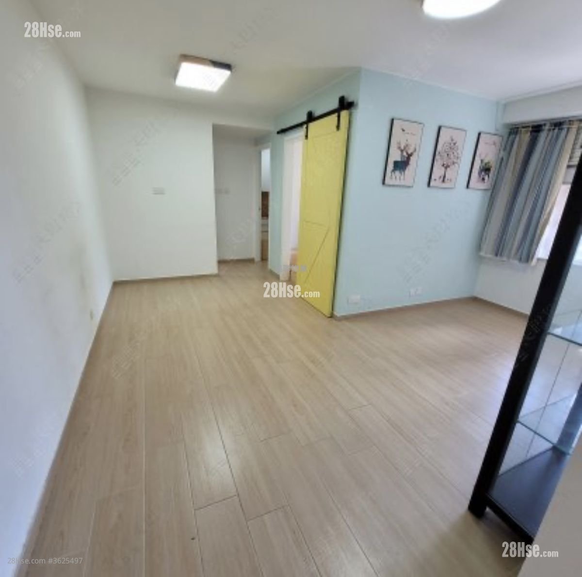 Siu Hong Court Sell 2 Bedrooms , 1 Bathroom 493 ft²