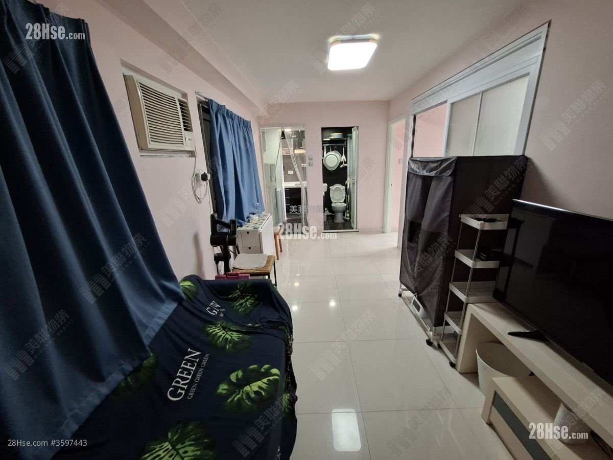 Lucky Plaza Rental 2 Bedrooms 348 ft²