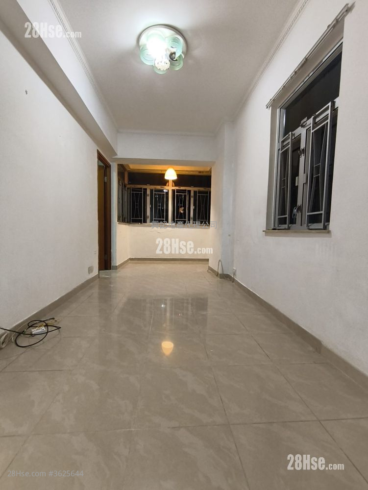 Man Fuk Building Rental 2 Bedrooms , 1 Bathroom 375 ft²