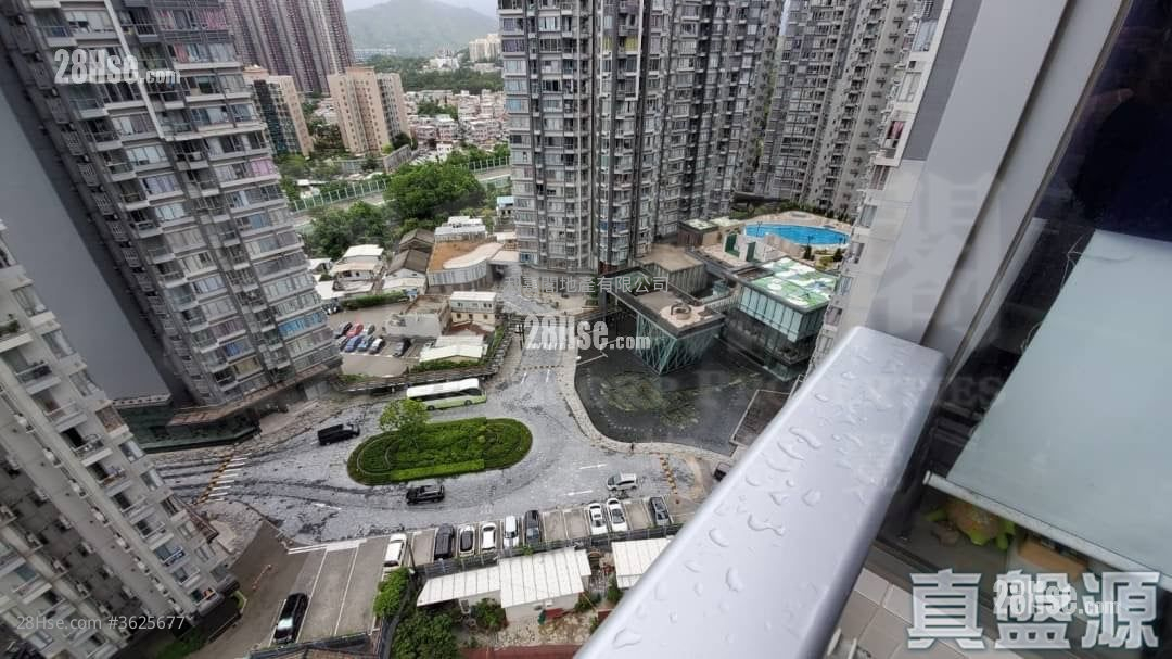 The Reach Sell 2 Bedrooms , 1 Bathroom 411 ft²