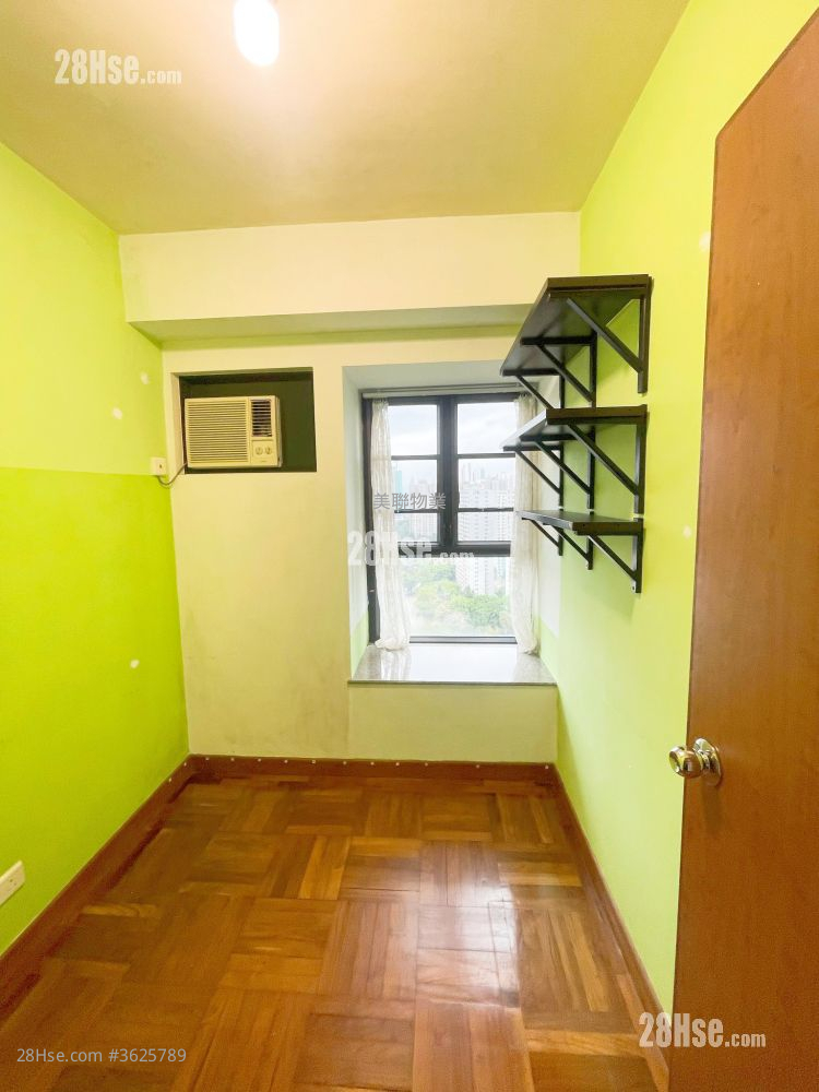 Royal Green Sell 2 Bedrooms , 1 Bathroom 415 ft² Royal Green Sell 2 Bedrooms , 1 Bathroom 415 ft²