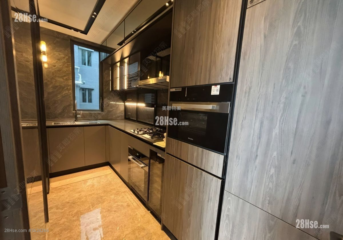 Cullinan Sky Sell 4 Bedrooms , 1 Bathroom 909 ft² Cullinan Sky Sell 4 Bedrooms , 1 Bathroom 909 ft²