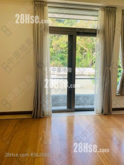 The Green Sell 3 Bedrooms , 2 Bathrooms 1,315 ft² The Green Sell 3 Bedrooms , 2 Bathrooms 1,315 ft²