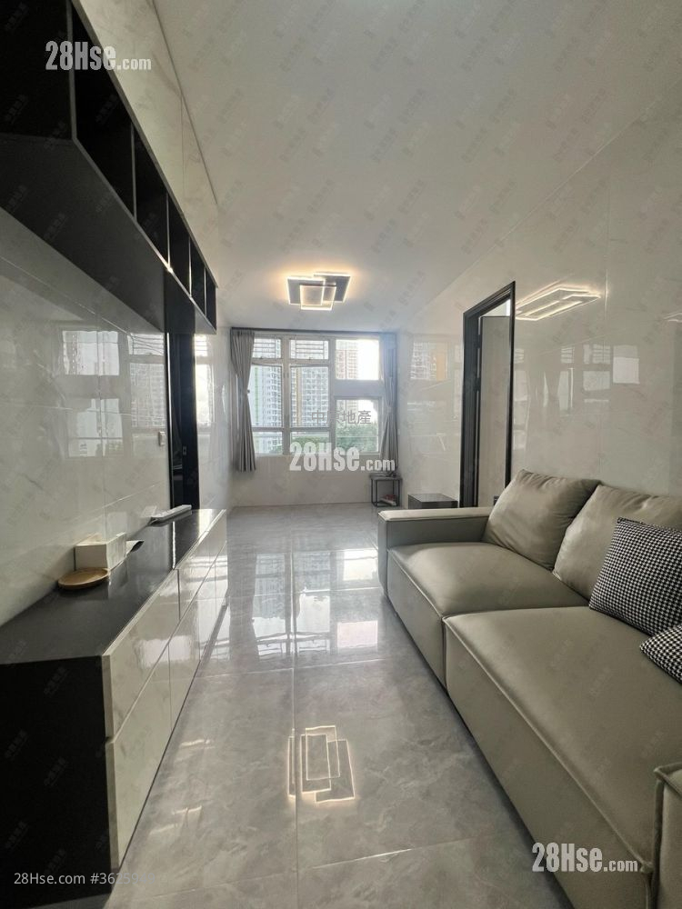 Shan Lai Court Sell 2 Bedrooms 448 ft²