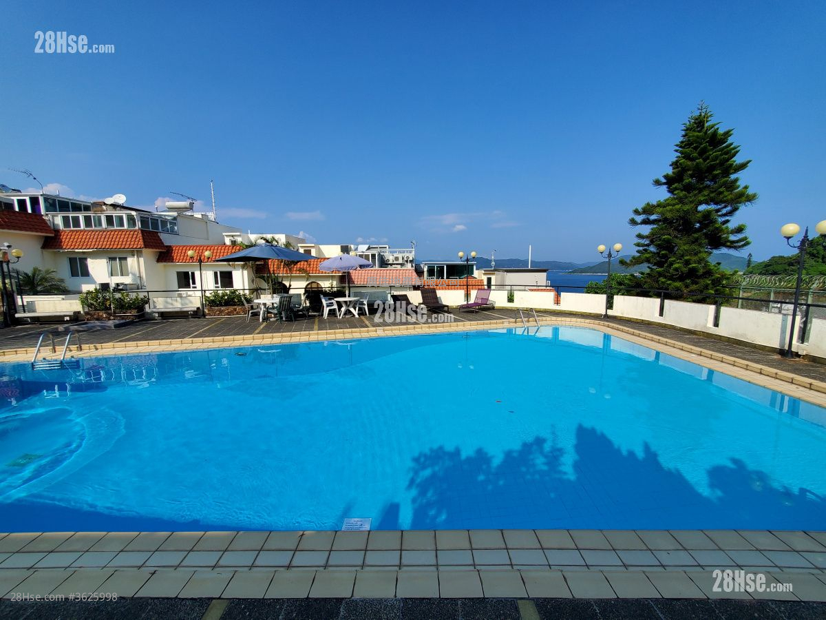 Silver Strand Lodge Rental 4 Bedrooms , 3 Bathrooms 1,893 ft²