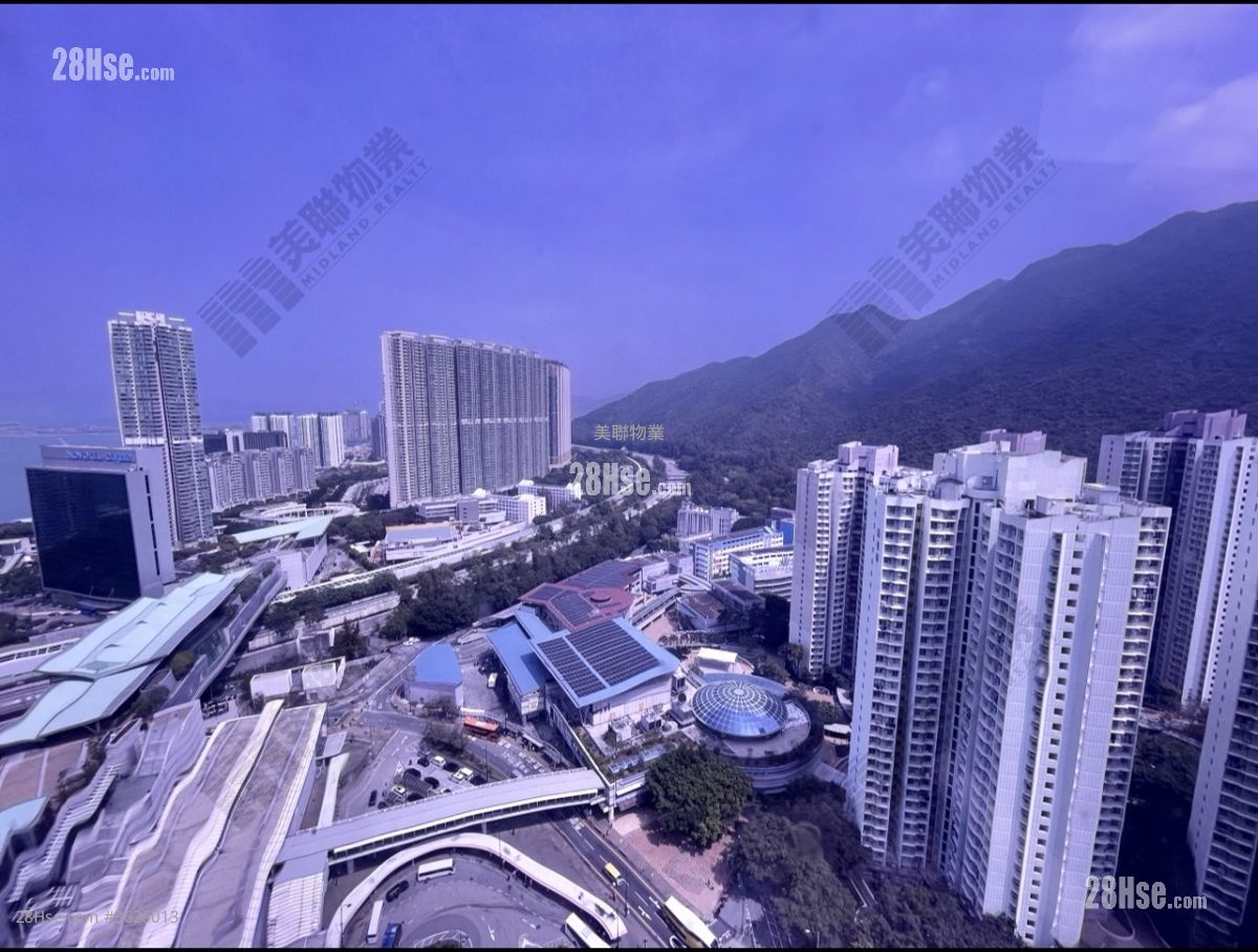 Tung Chung Crescent Sell 2 Bedrooms 544 ft²