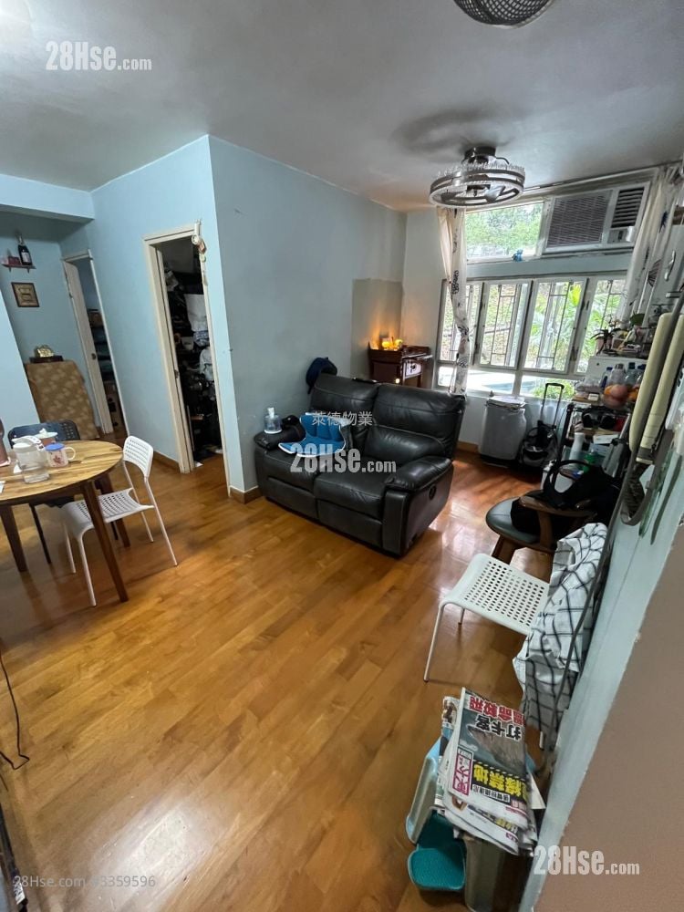 慈愛苑 售盤 3 房 , 1 浴室 554 平方呎