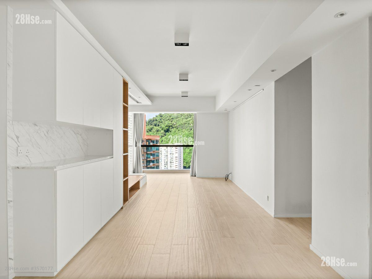 Yukon Heights Sell 3 Bedrooms , 2 Bathrooms 1,001 ft²