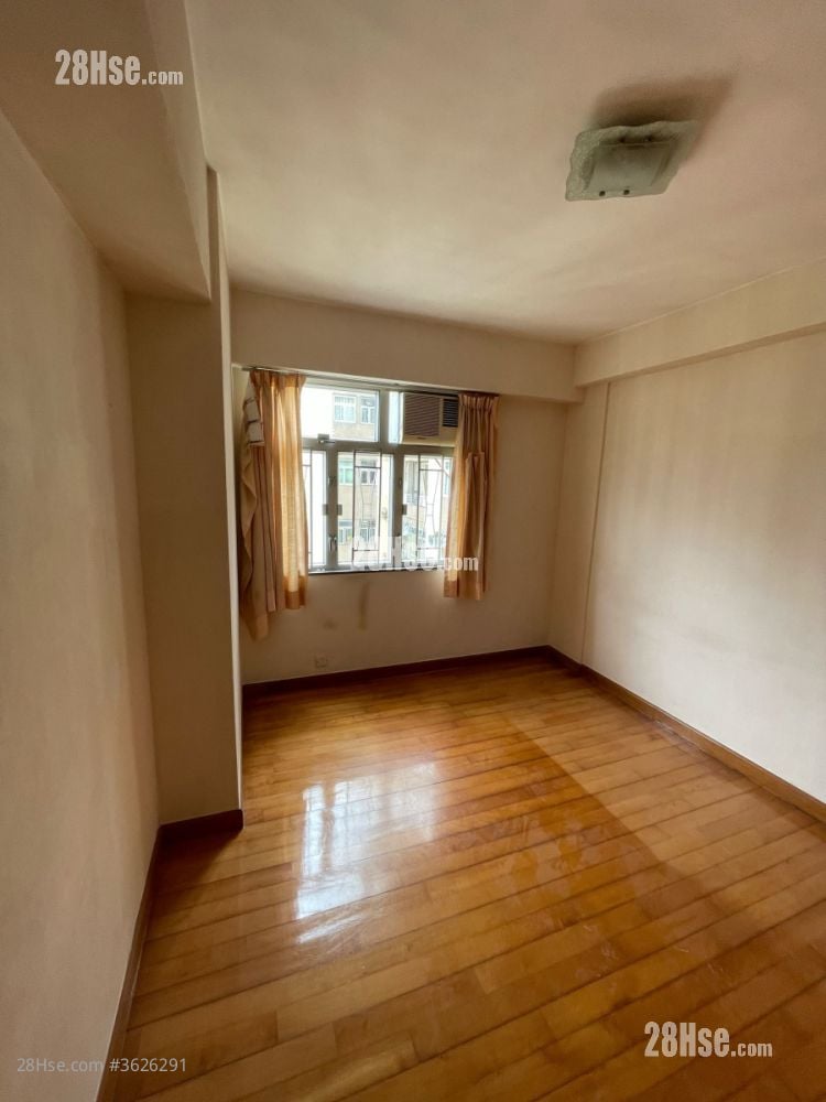 Mei Foo Sun Chuen Rental 2 Bedrooms , 1 Bathroom 602 ft²