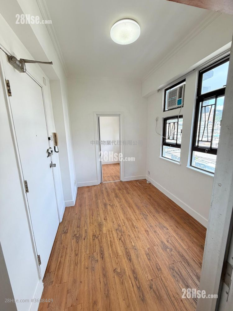 積富樓 租盤 189 平方呎