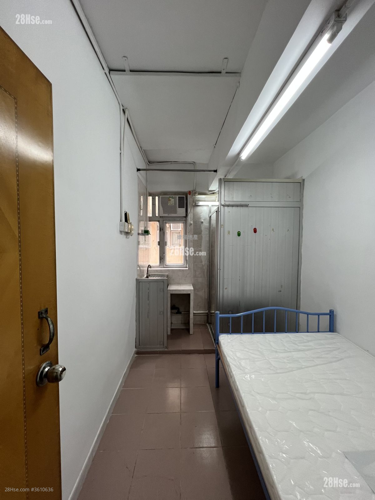 Yin Hing Building Rental Studio , 1 Bathroom 100 ft²