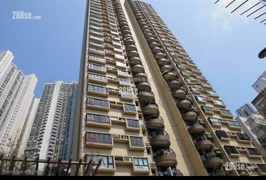 雲暉大廈 售盤 3 房 , 2 浴室 1,304 平方呎