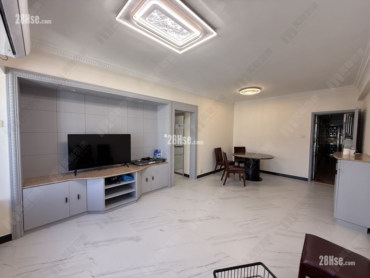 Shatin Plaza Sell 3 Bedrooms , 2 Bathrooms 836 ft²