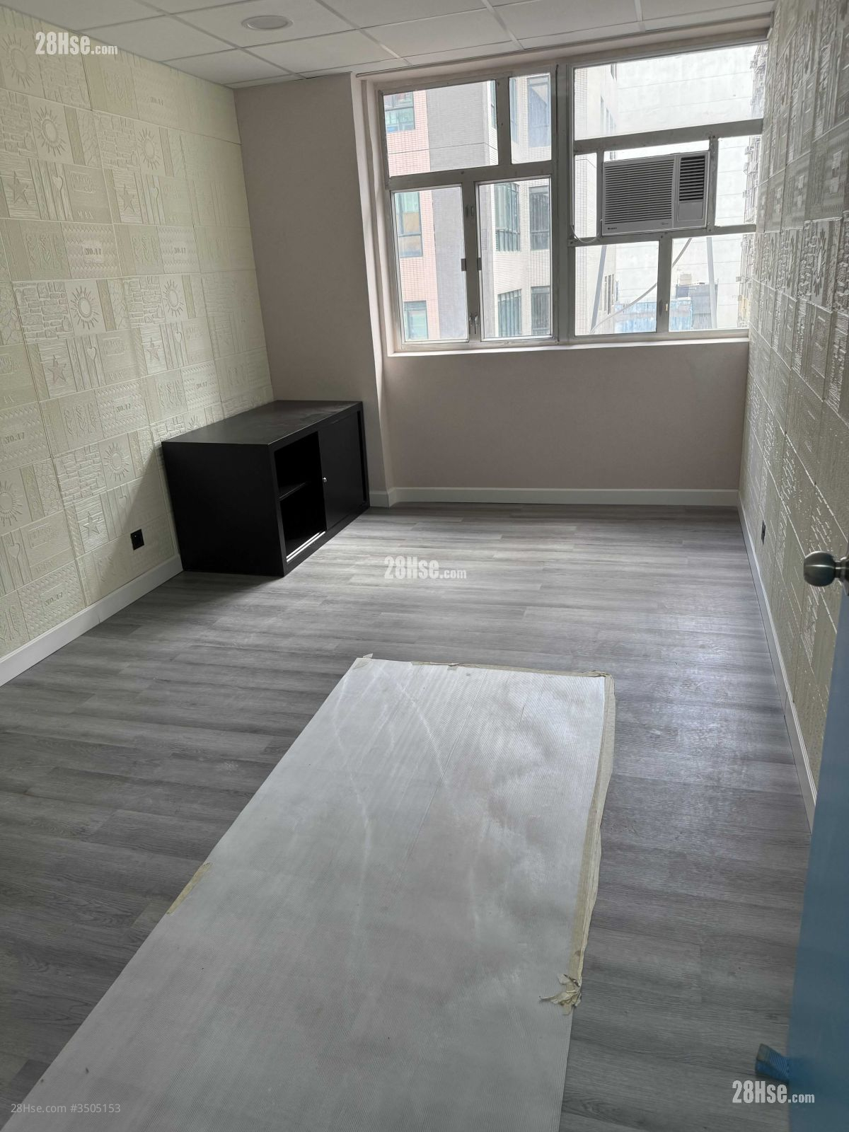 Shing King Industrial Building Rental 1 Bedroom , 2 Toilets 162 ft²