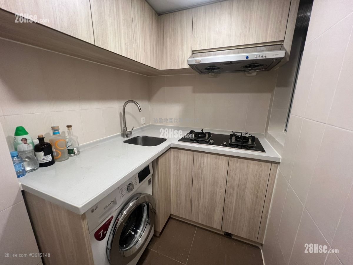 Full Wealth Gardens Rental 2 Bedrooms , 1 Bathroom 427 ft²