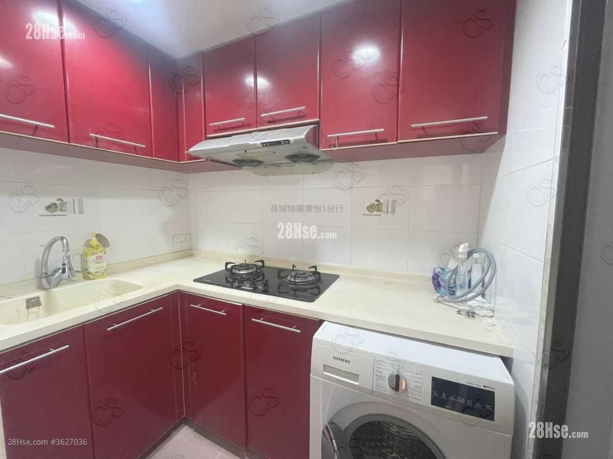 Tai Kut House Sell 2 Bedrooms , 1 Bathroom 380 ft²