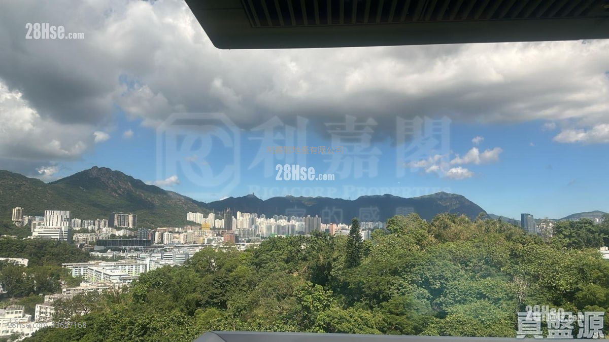 Hong Sing Garden Sell 2 Bedrooms , 1 Bathroom 450 ft²