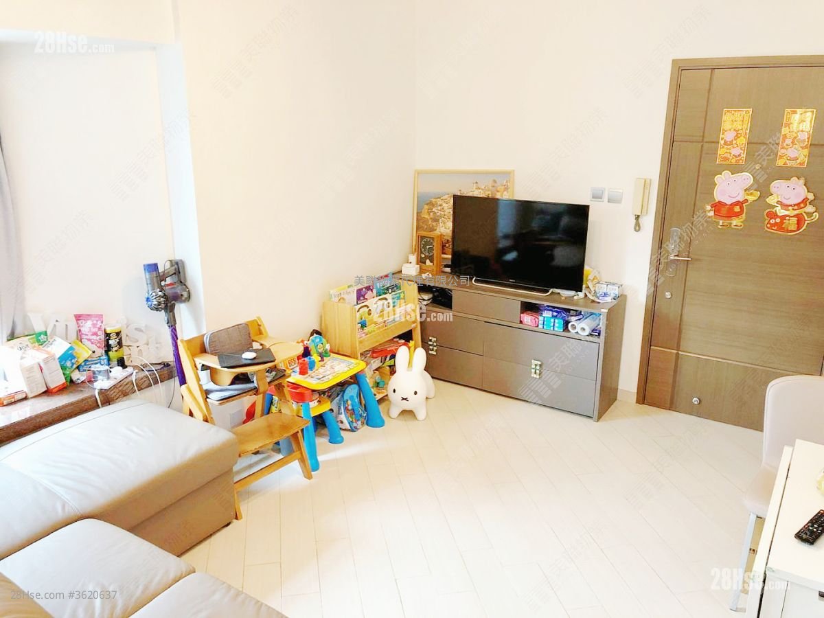 Flora Plaza Sell 2 Bedrooms , 1 Bathroom 392 ft²