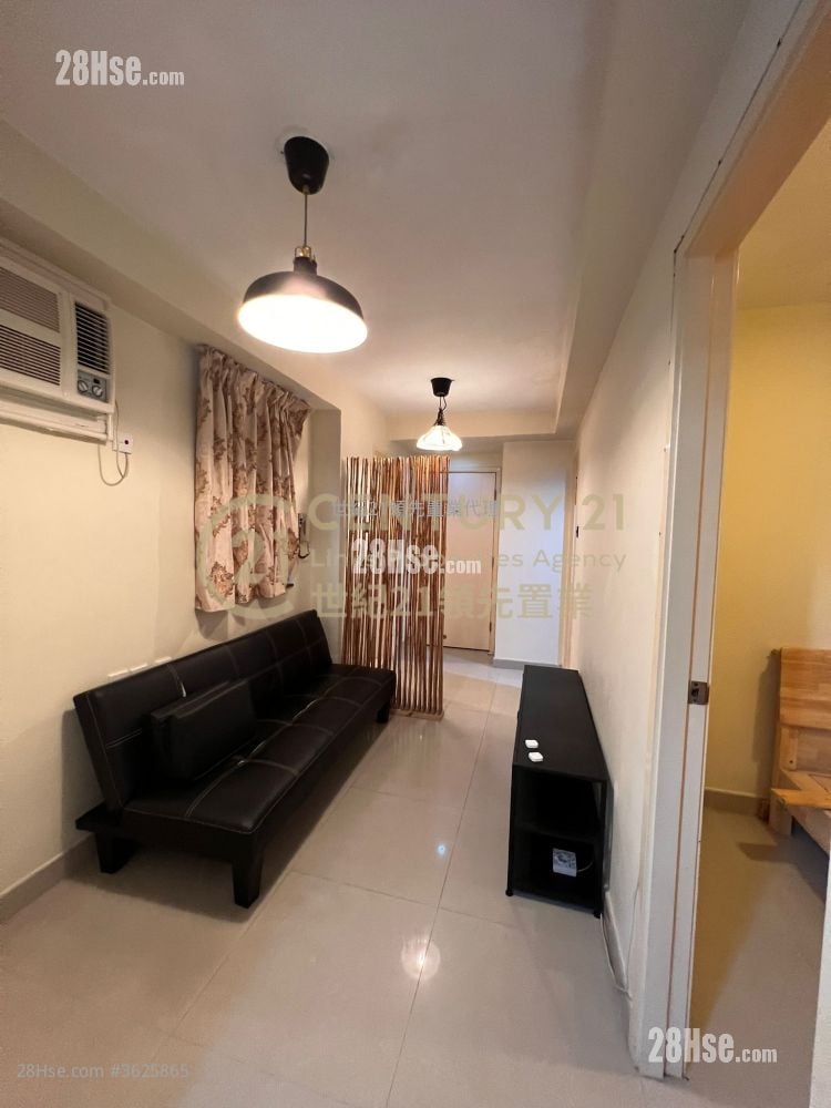 Sunshine Plaza Rental 1 Bedroom , 1 Bathroom 297 ft²