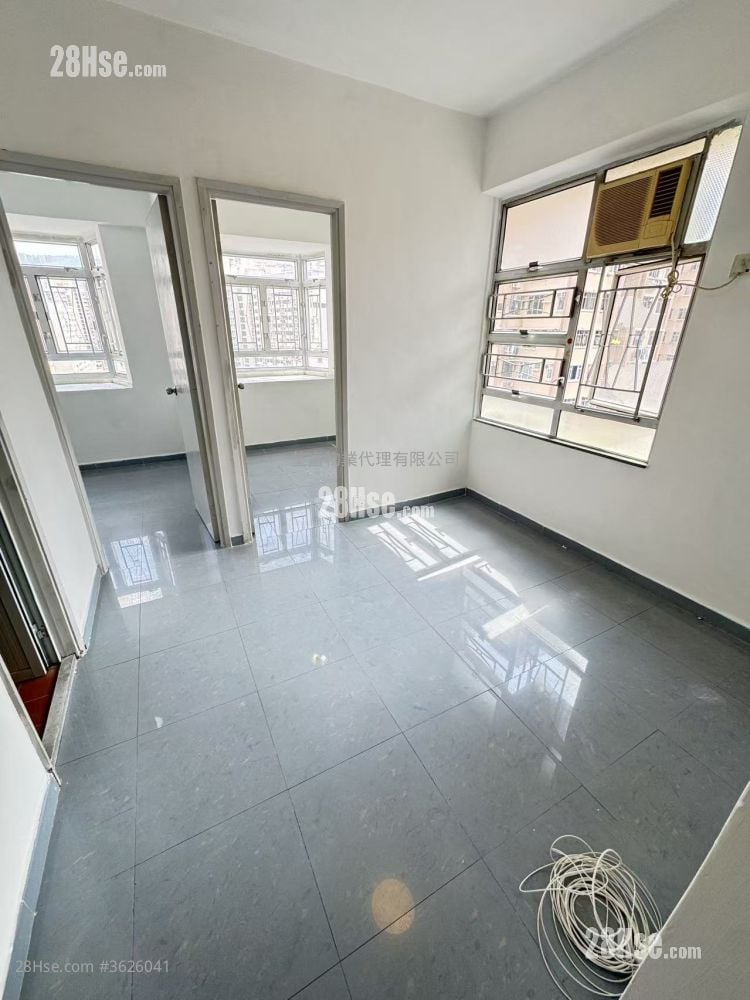 富麗花園 售盤 2 房 , 1 浴室 313 平方呎